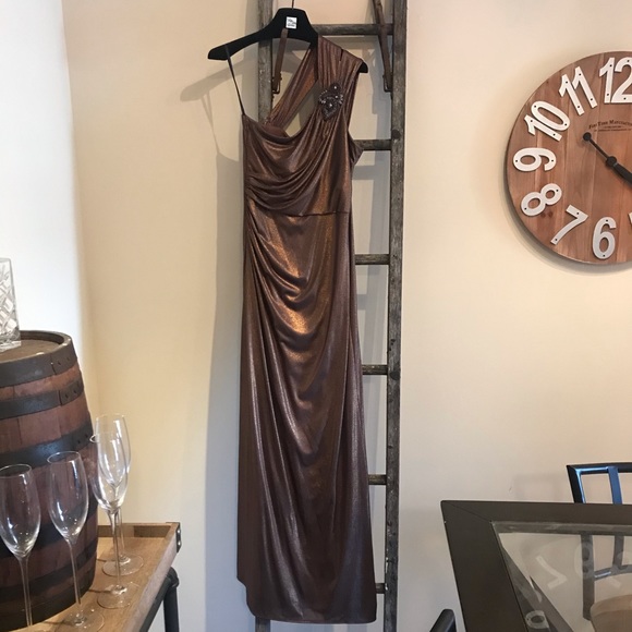 David Meister Dresses & Skirts - David Meister One Shoulder Metallic Bronze Gown